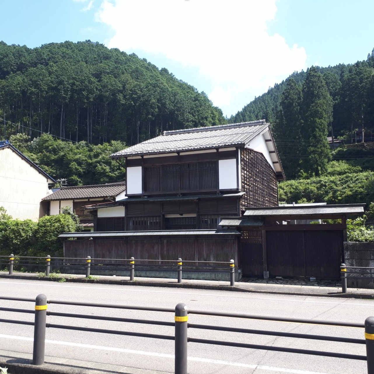 郡上市八幡町柳町